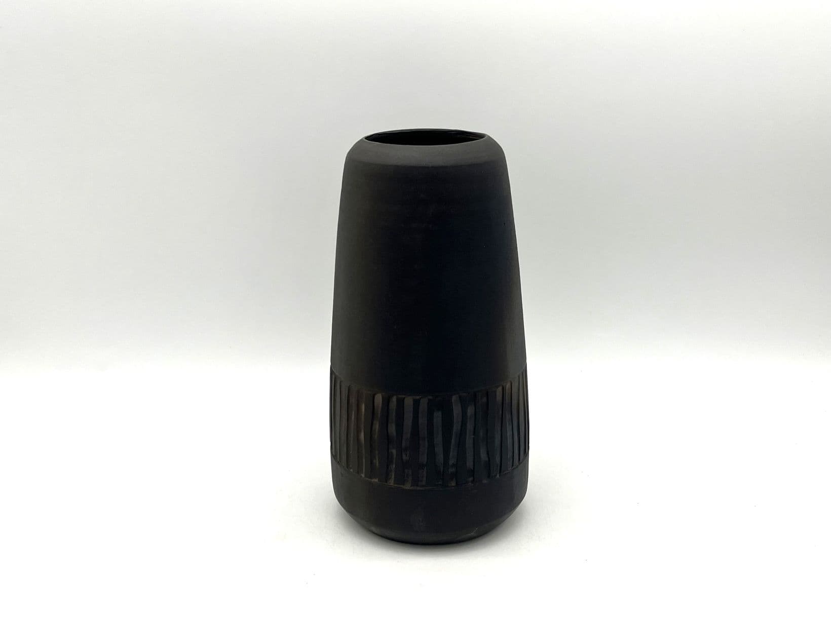 Vase, 2