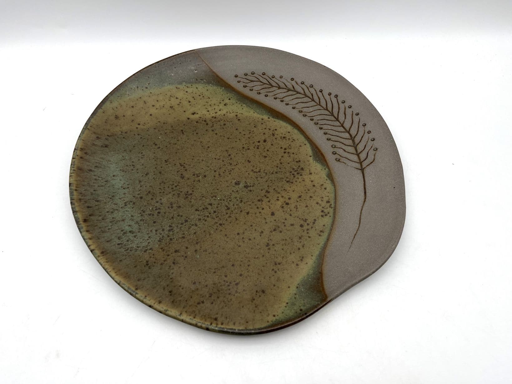 Plate 31.5 cm, 2
