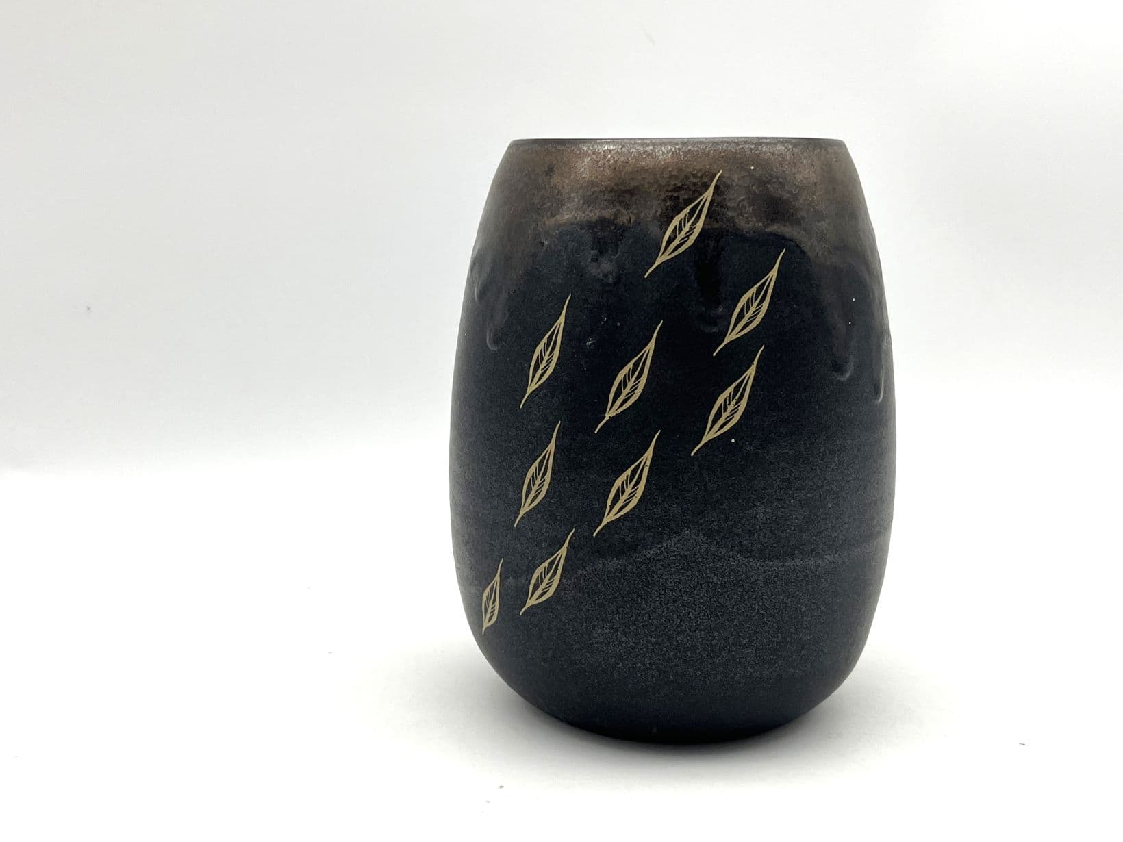 Vase, 2