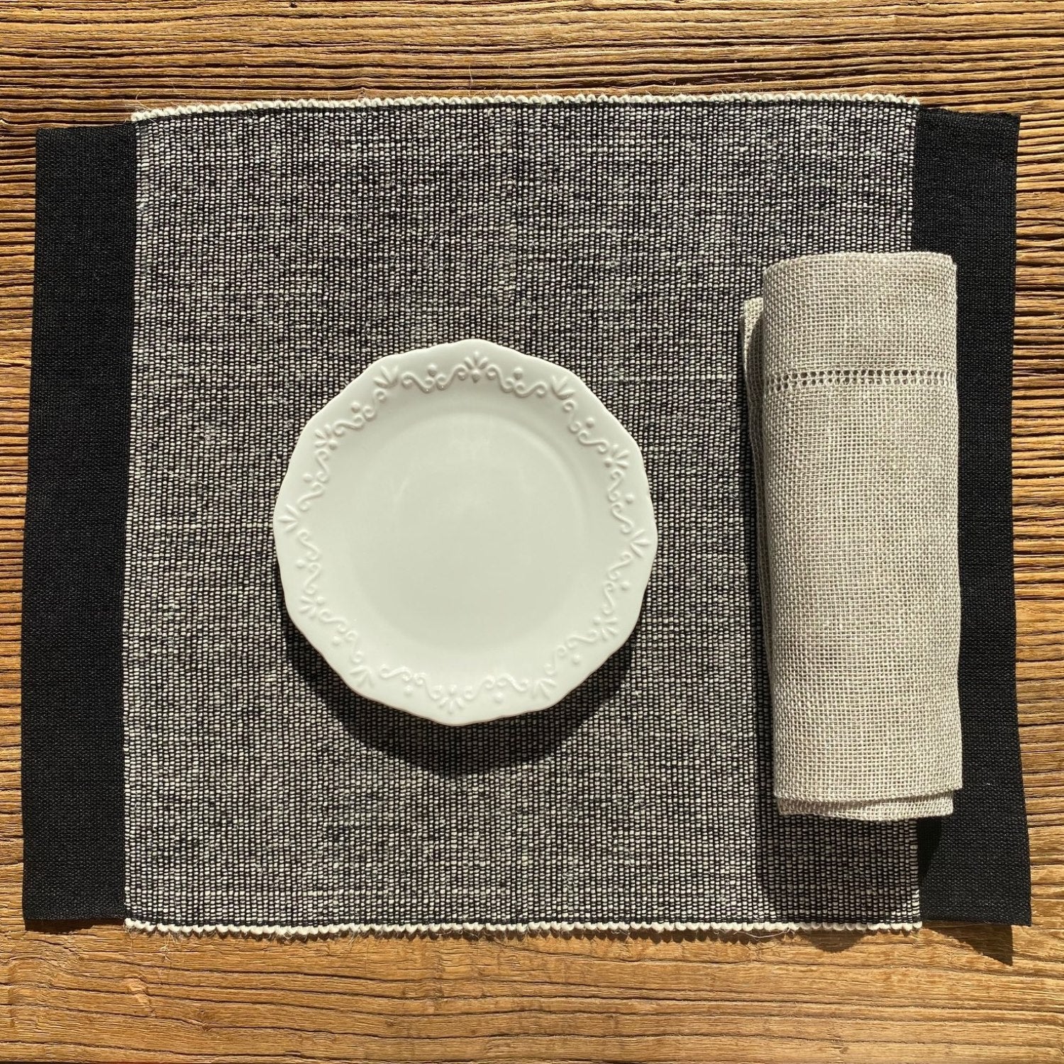 Linen placemat primit in B&W 40x50 cm by Studio Natural