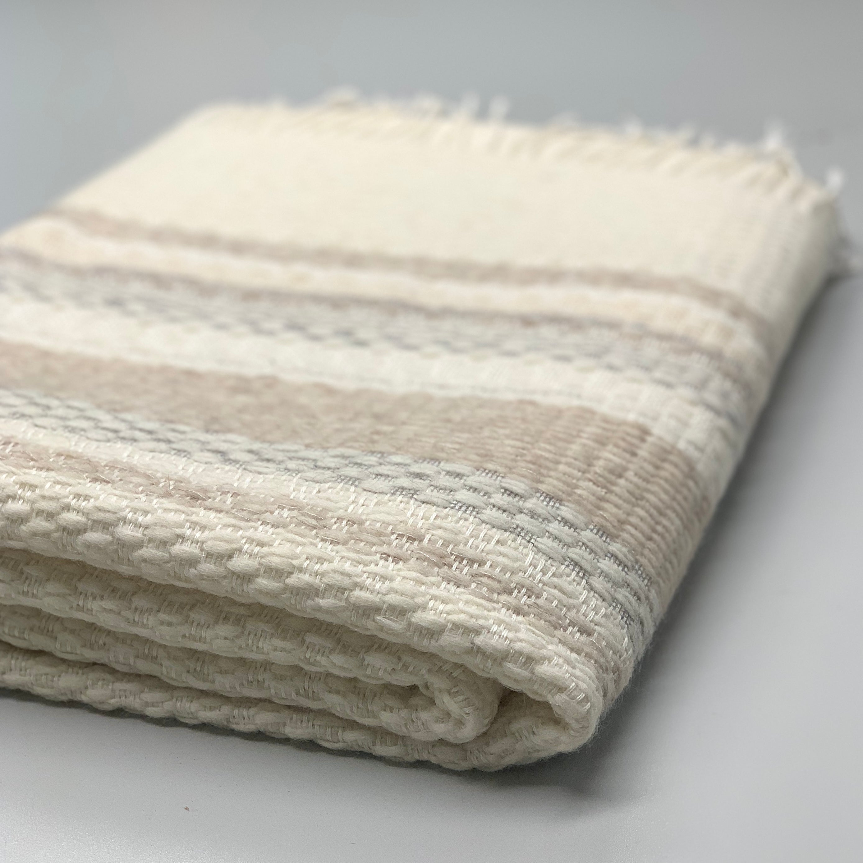 Linen Wool throw Pancho 150x205 cm by Studio Natural