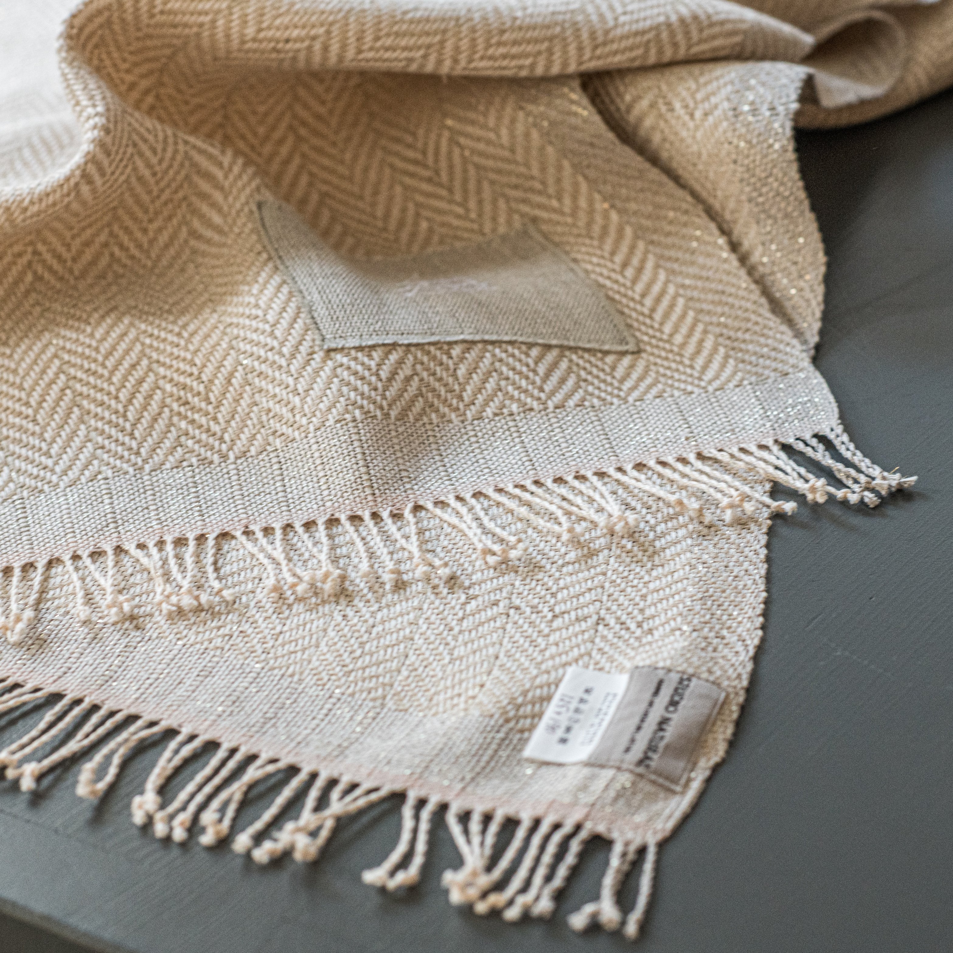 Linen Silk throw Trinis 125x190 cm by Studio Natural