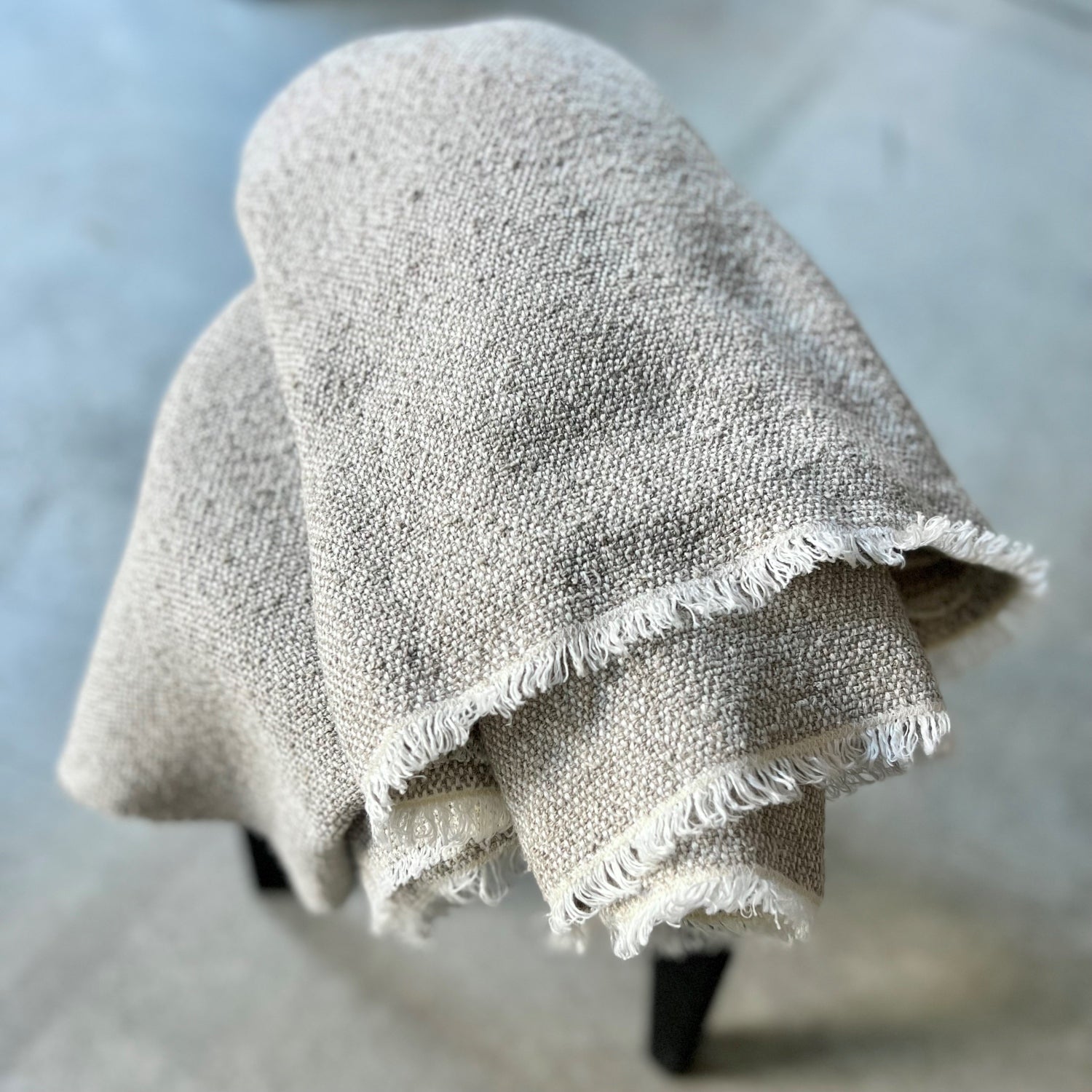 Boucle linen throw in natural 150x160 cm by Studio Natural