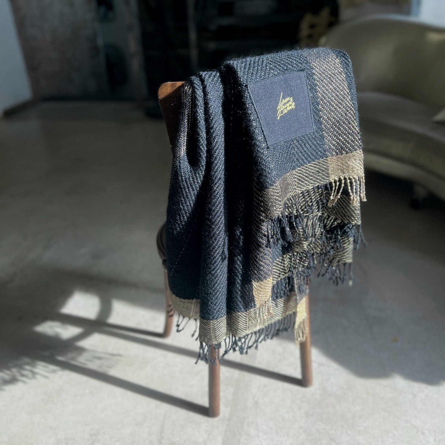 Linen mohair throw in black and gold 130x190 cm by Studio Natural