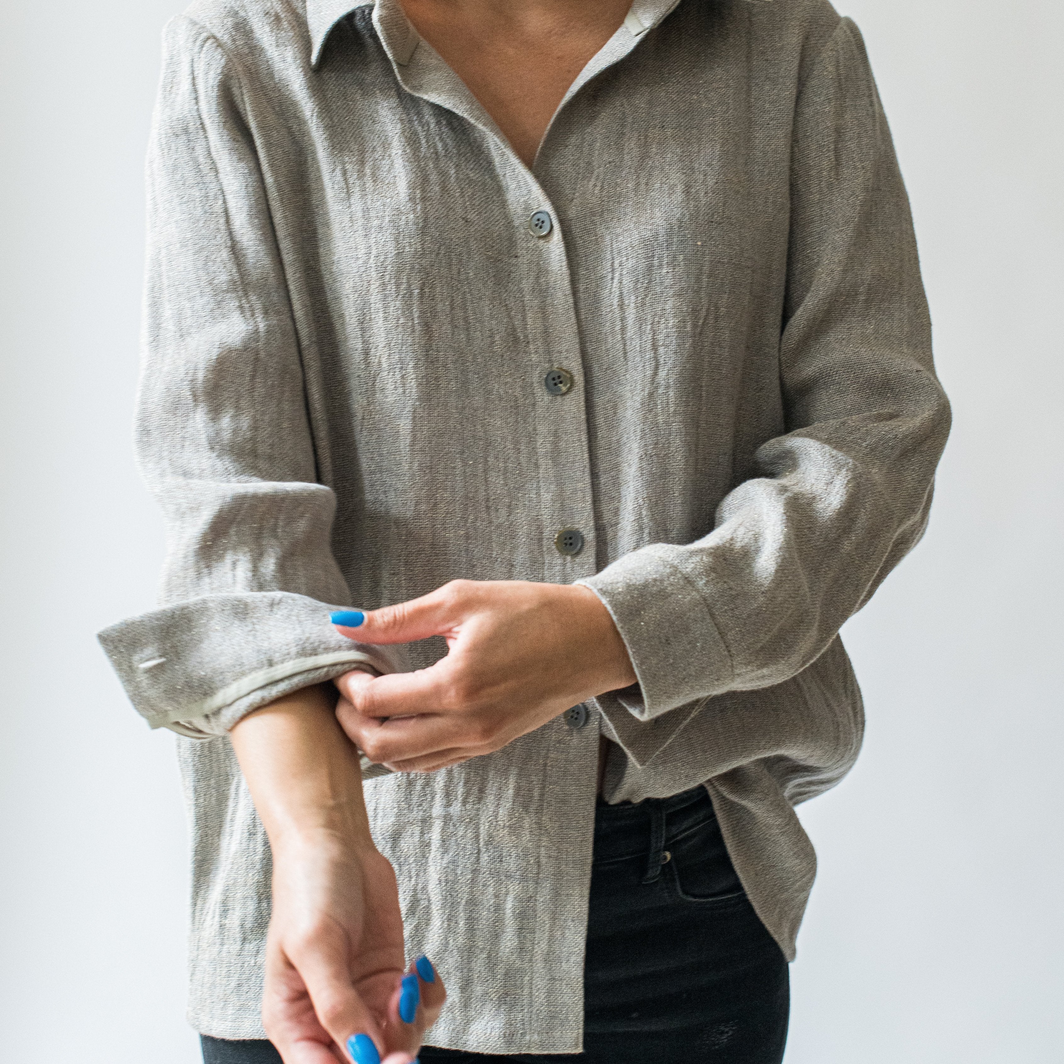 Linen shirt Jūra by Studio Natural