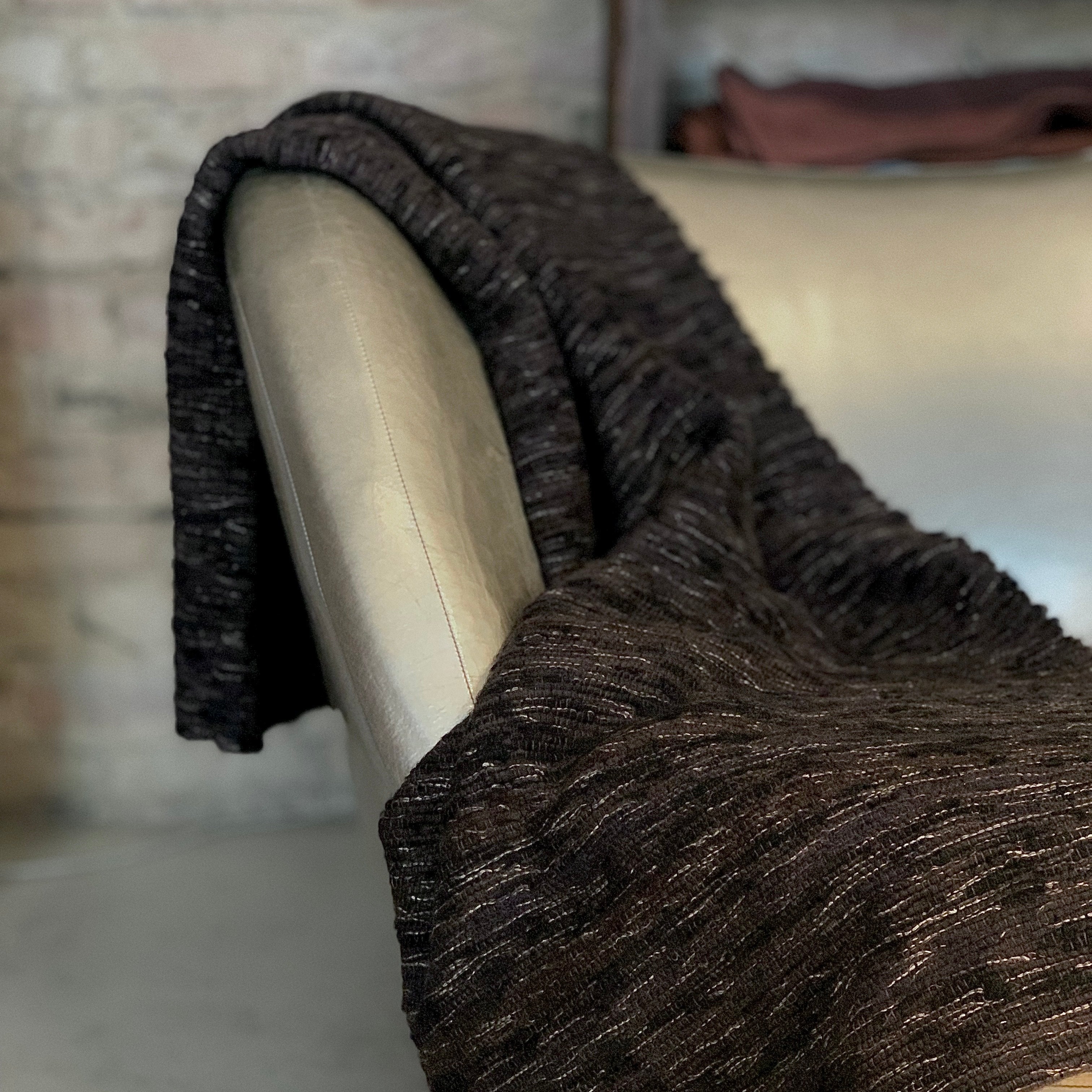 Handwoven throw Purvs 120x175 cm by Studio Natural